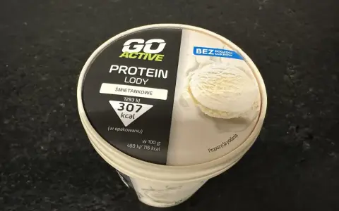 Lody proteinowe śmietankowe bez dodatku cukrów. Czy lody są lekkostrawne? Ten produkt może być dobrym wyborem.